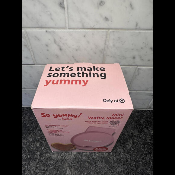 So Yummy by Bella Mini Valentine Heart Waffle Maker PINK - NEW in BOX - Picture 2 of 3
